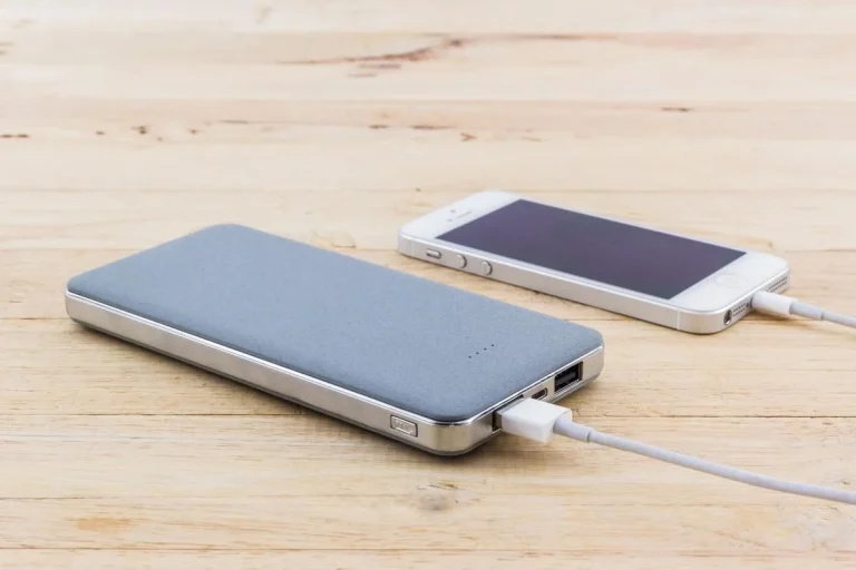 Як обрати повербанк для iPhone